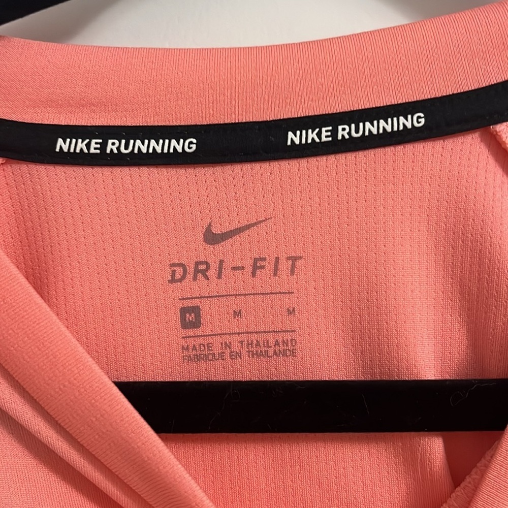 Nike running dri-fit shirt featuring - Picture 2 of 3